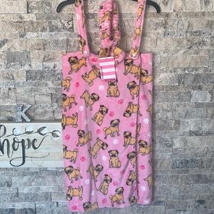 Pug Bath 🛀 Robe 👘